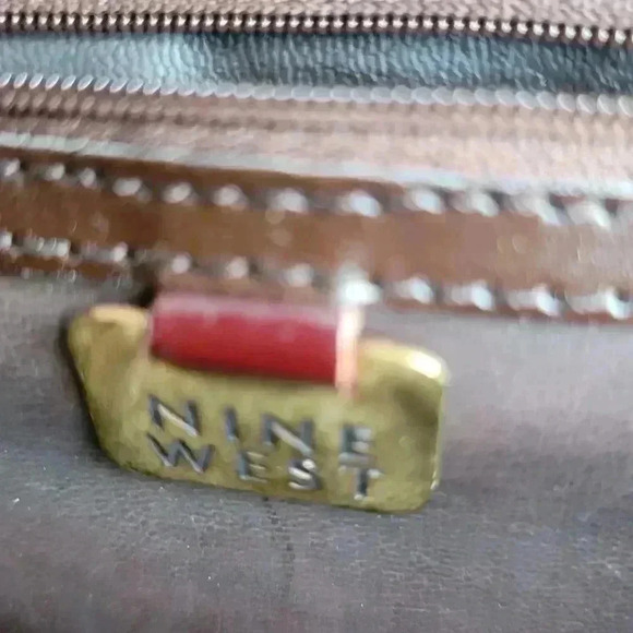 Nine West red genuine patent leather vintage envelop clutch handbag made in Ita… - Picture 6 of 7